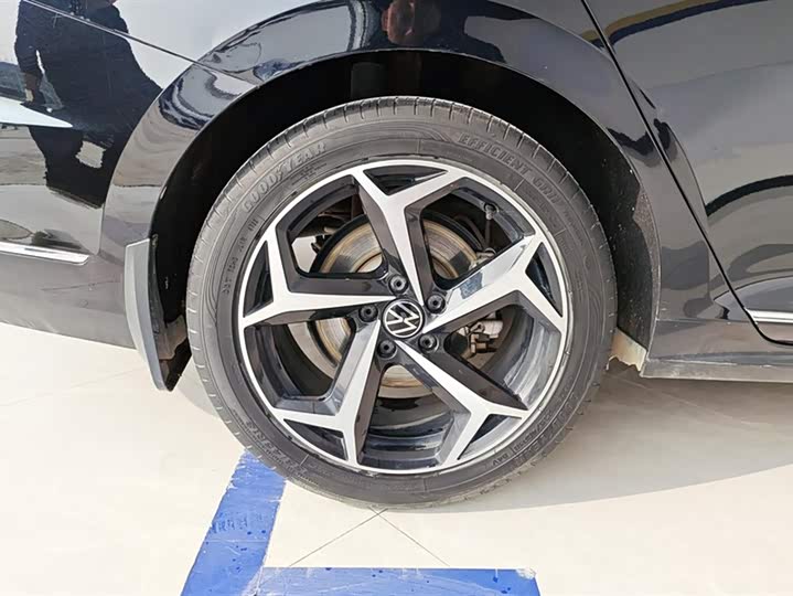 Фото 6 - Volkswagen Passat