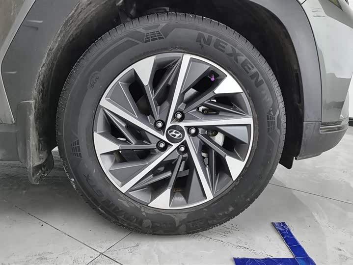 Фото 6 - Hyundai Tucson L