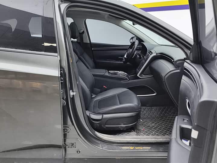 Фото 8 - Hyundai Tucson L