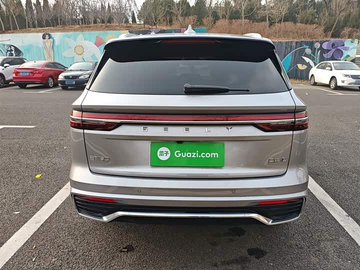 Фото 6 - Geely Monjaro