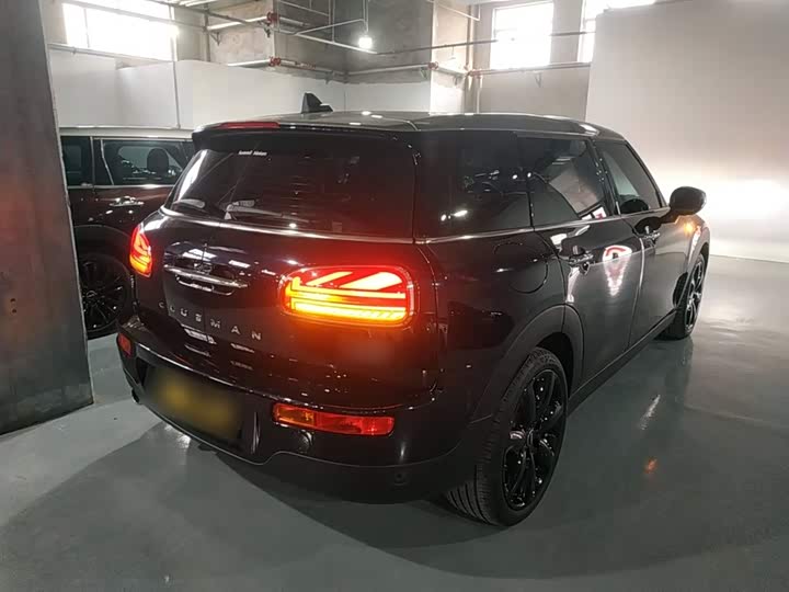 Фото 7 - Mini Clubman