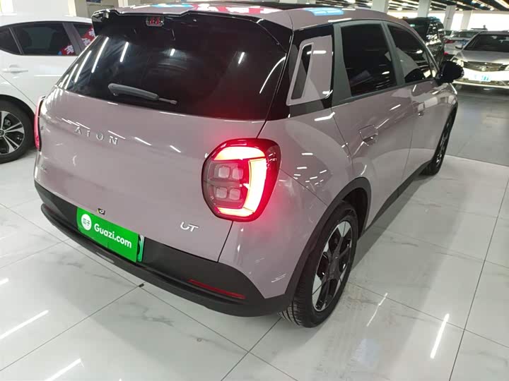 Фото 7 - GAC Aion UT