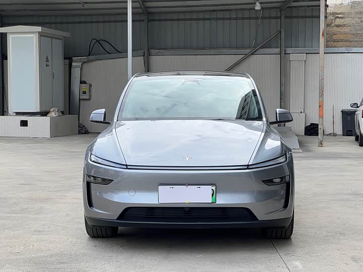 Фото 2 - Tesla Model Y