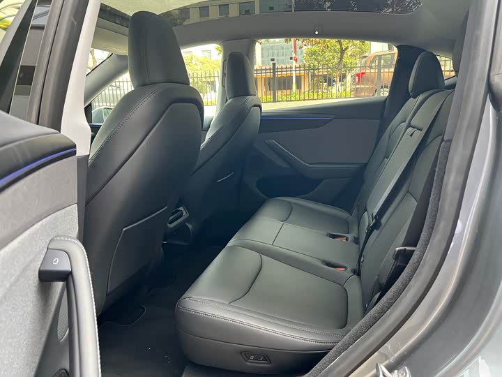 Фото 6 - Tesla Model Y