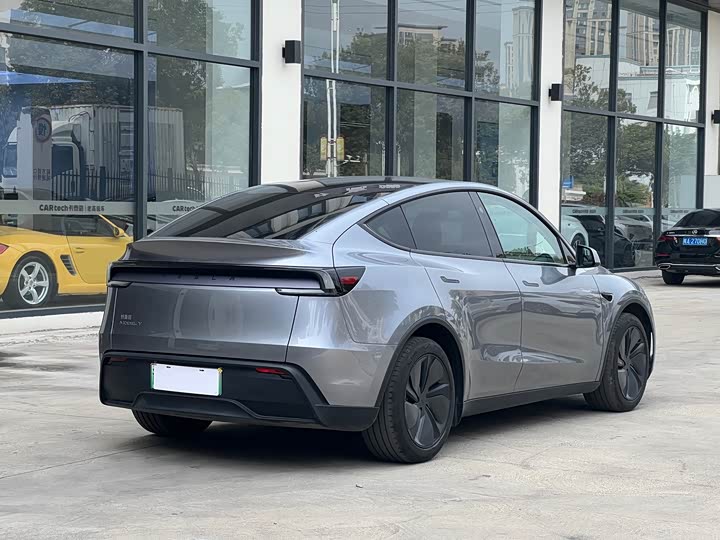 Фото 7 - Tesla Model Y