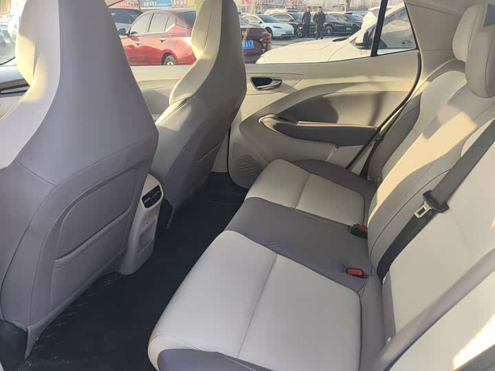 Фото 5 - MG Motor 4 EV