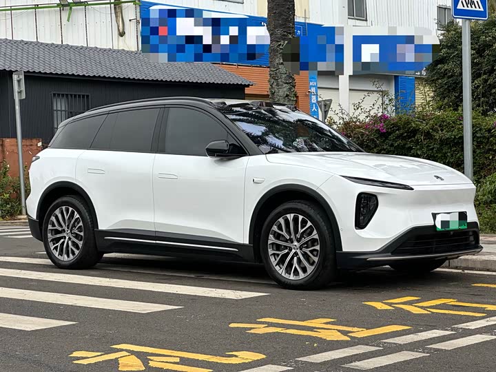 Фото 3 - Nio ES6