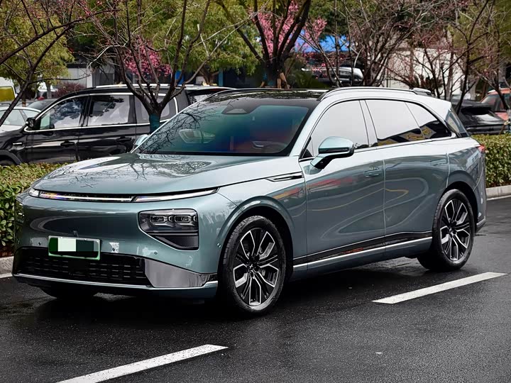 Фото 1 - XPeng G9