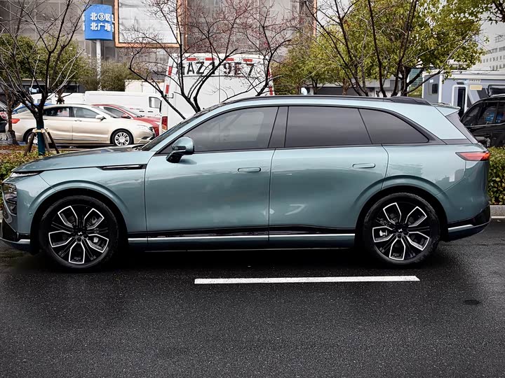 Фото 2 - XPeng G9