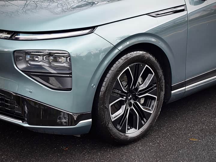 Фото 6 - XPeng G9