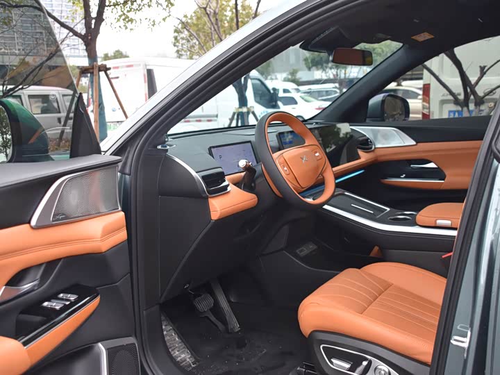 Фото 8 - XPeng G9