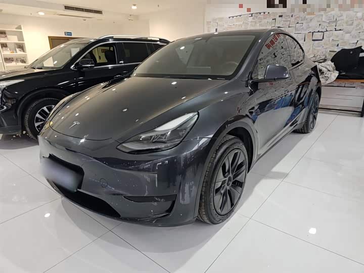 Фото 2 - Tesla Model Y