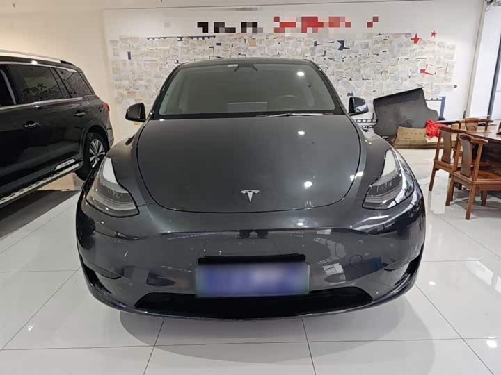 Фото 3 - Tesla Model Y