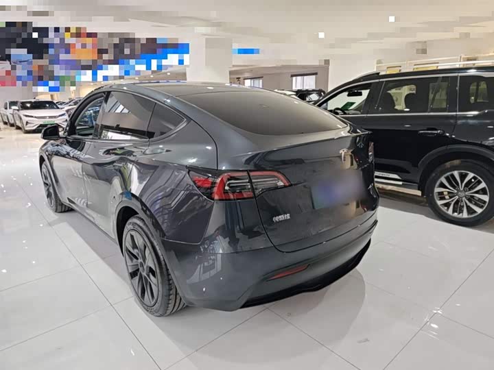 Фото 7 - Tesla Model Y