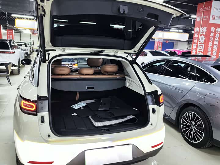 Фото 9 - Leapmotor C11