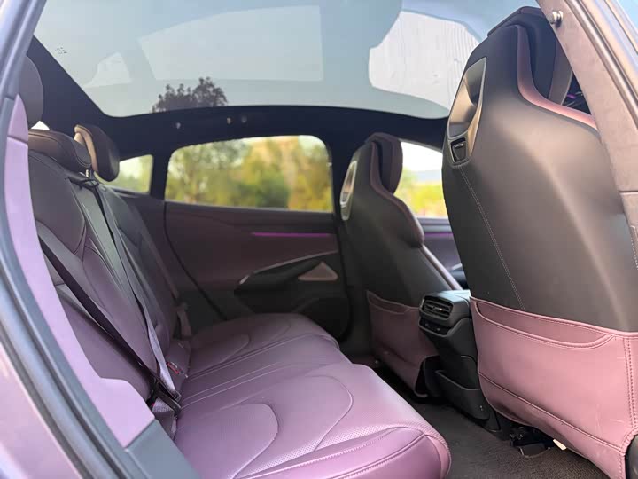 Фото 7 - Xiaomi SU7