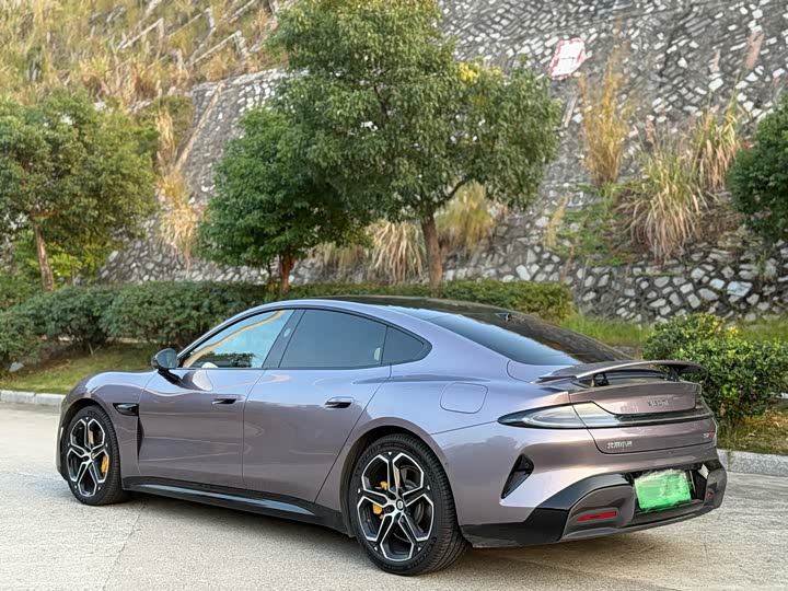 Фото 8 - Xiaomi SU7