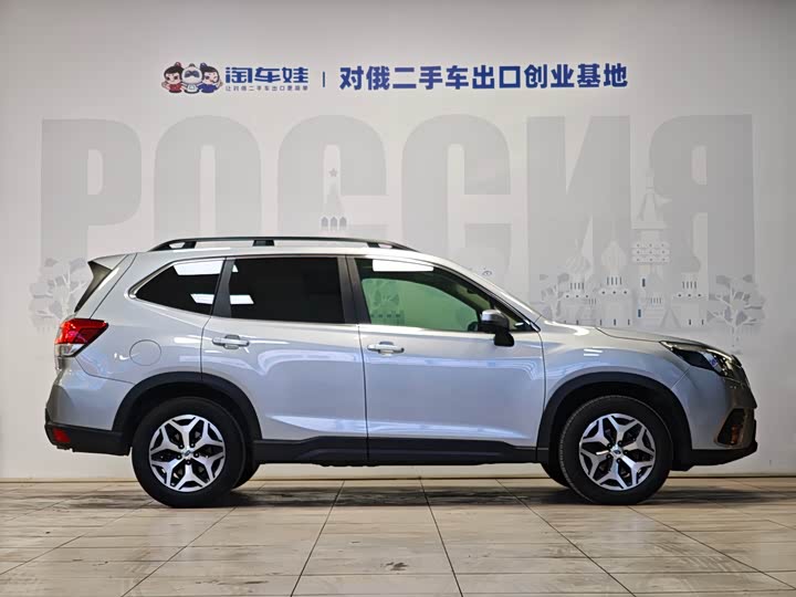 Фото 4 - Subaru Forester