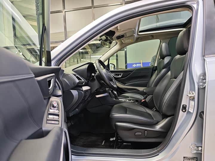 Фото 6 - Subaru Forester