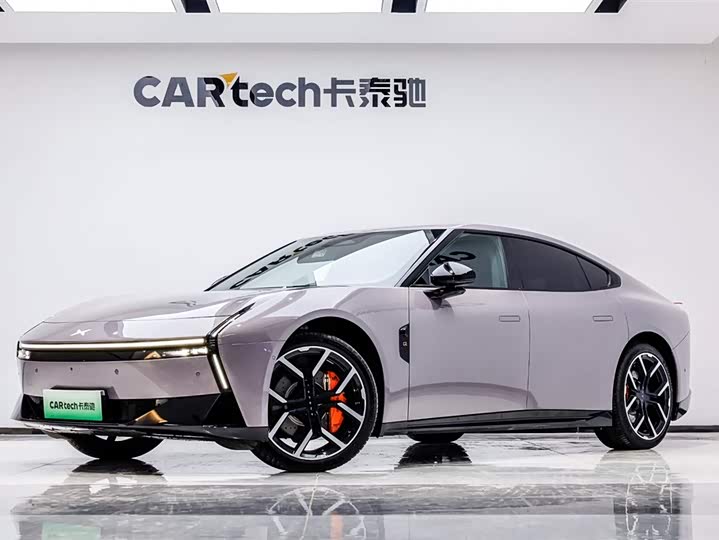 Фото 1 - XPeng P7