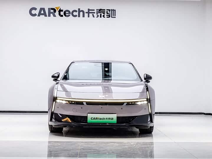 Фото 2 - XPeng P7