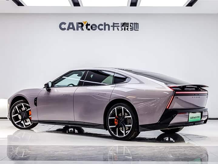 Фото 4 - XPeng P7