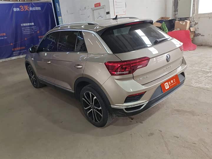 Фото 3 - Volkswagen T-Roc