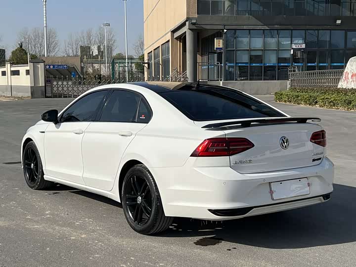 Фото 4 - Volkswagen Lamando L