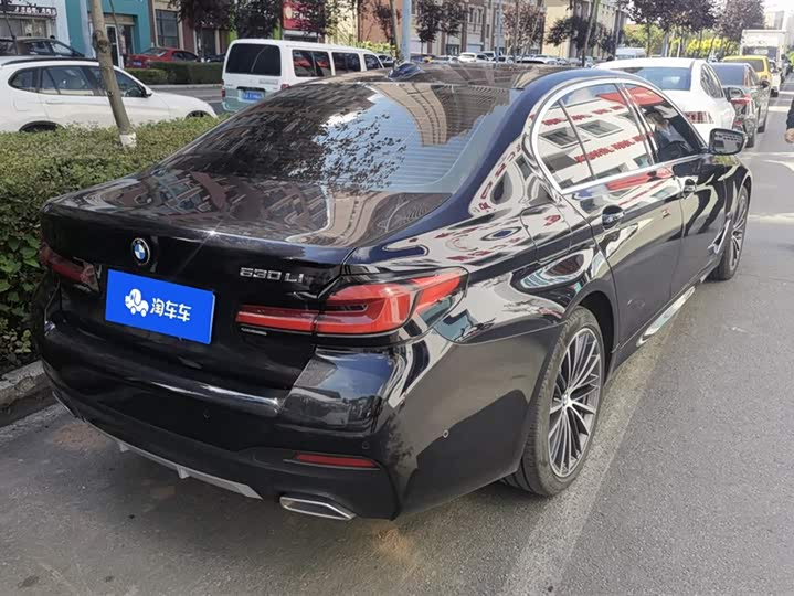 Фото 3 - BMW 5 Series