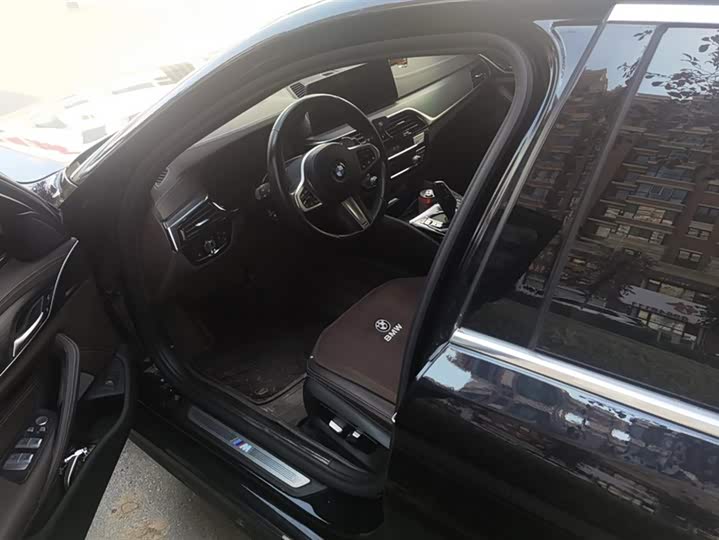 Фото 9 - BMW 5 Series