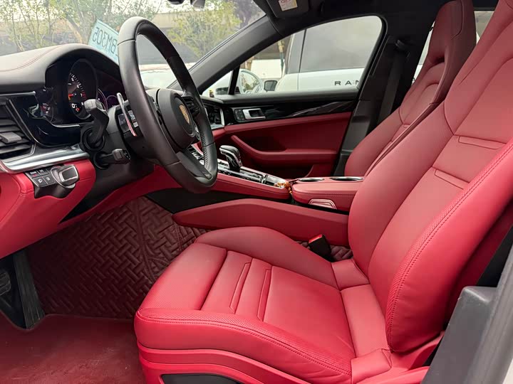 Фото 3 - Porsche Panamera