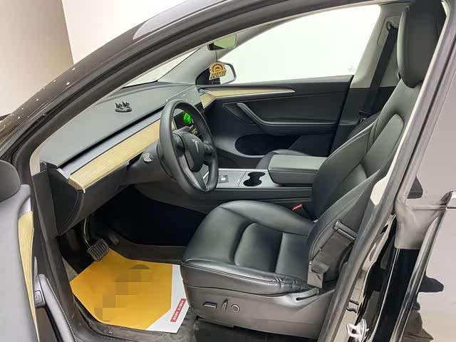 Фото 5 - Tesla Model Y