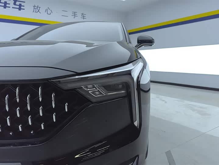 Фото 5 - Bestune B70