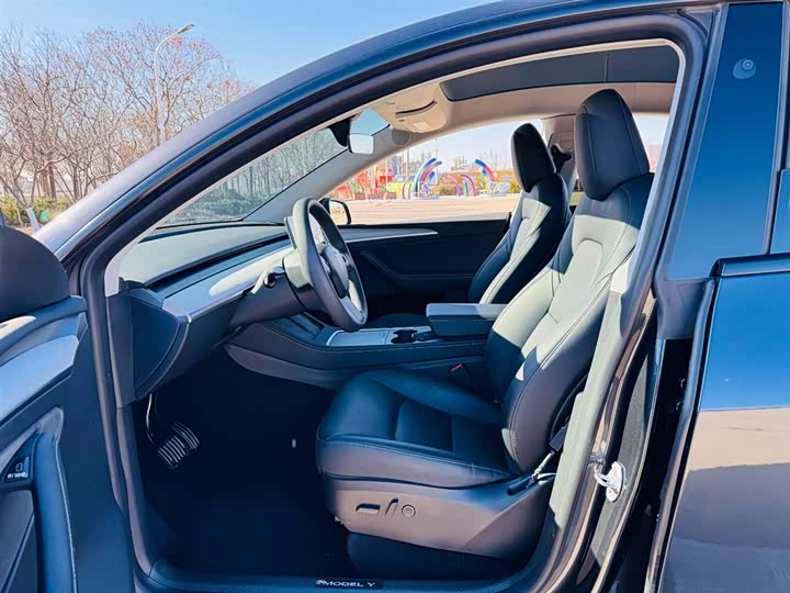 Фото 7 - Tesla Model Y