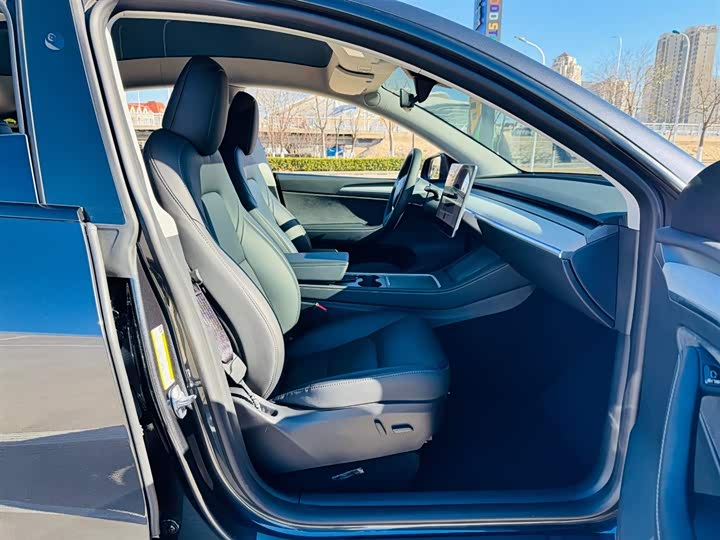 Фото 9 - Tesla Model Y