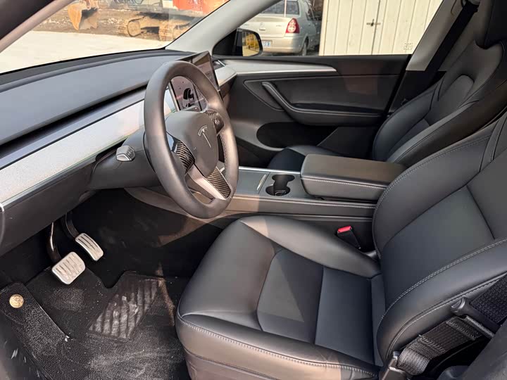 Фото 6 - Tesla Model Y