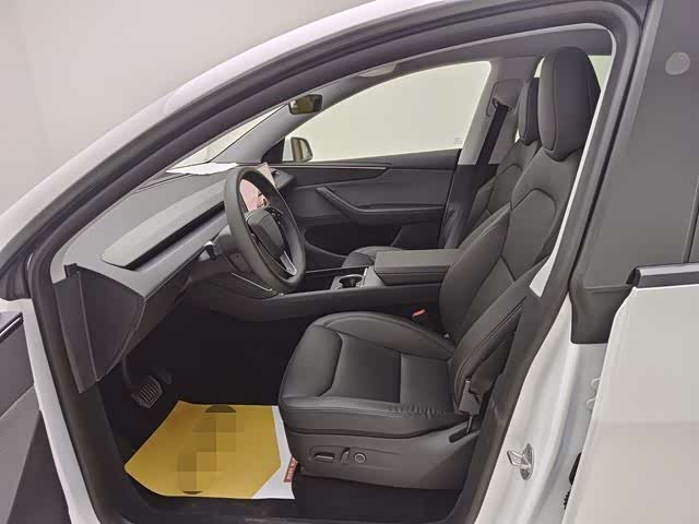 Фото 5 - Tesla Model Y