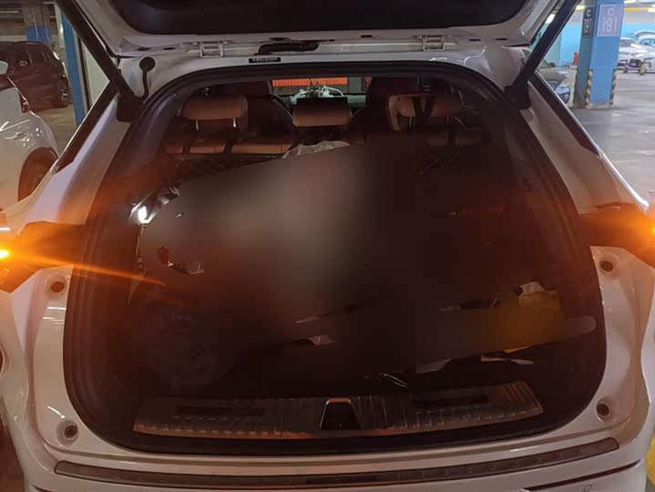 Фото 4 - Changan UNI-Z Hybrid