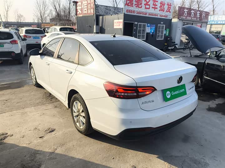 Фото 5 - Volkswagen Lavida