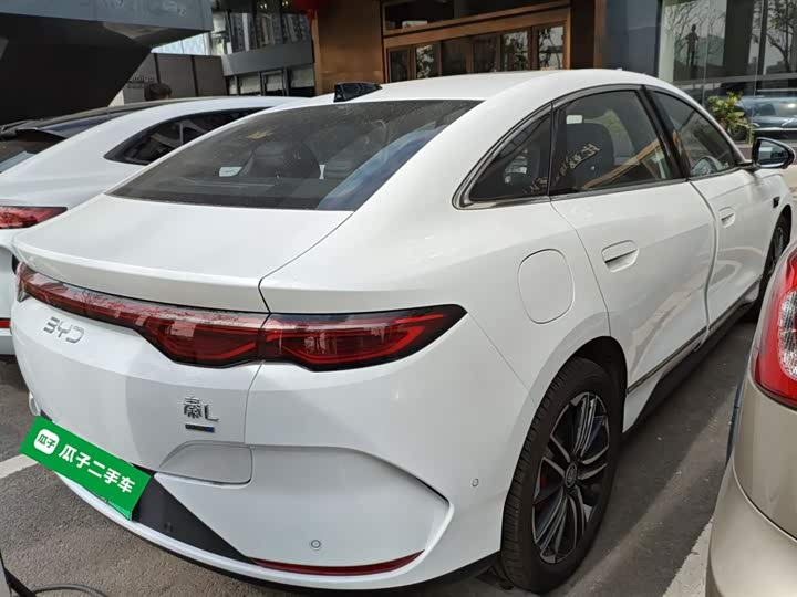 Фото 7 - BYD Qin L
