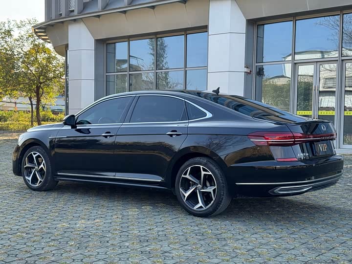 Фото 6 - Volkswagen Passat