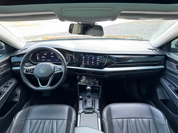 Фото 7 - Volkswagen Passat