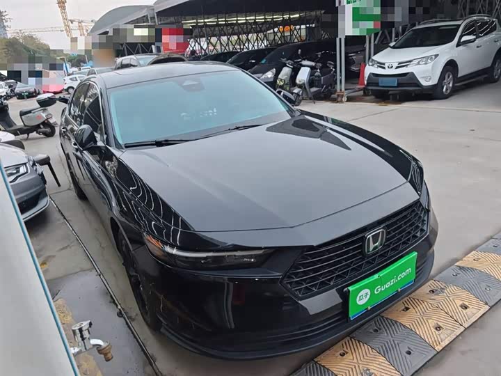 Фото 4 - Honda Accord