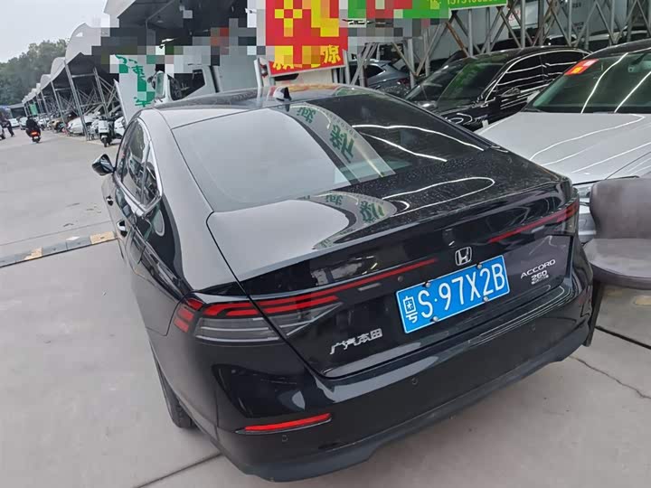 Фото 5 - Honda Accord