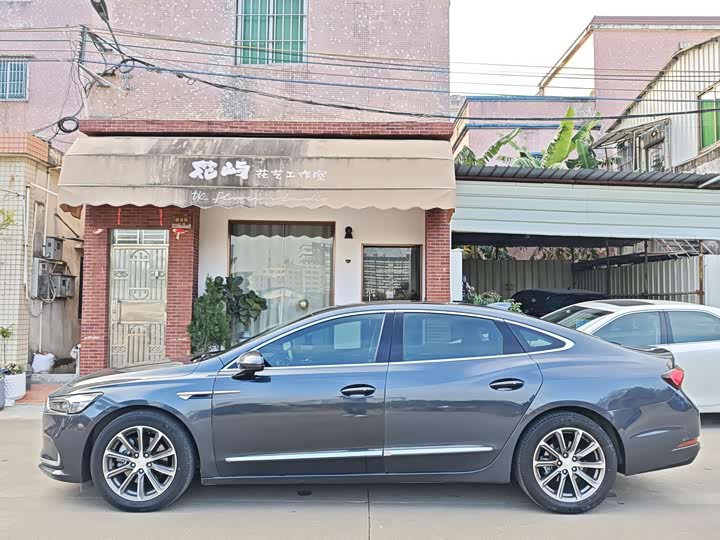 Фото 4 - Buick LaCrosse