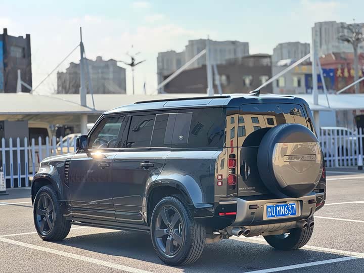 Фото 6 - Land Rover Defender