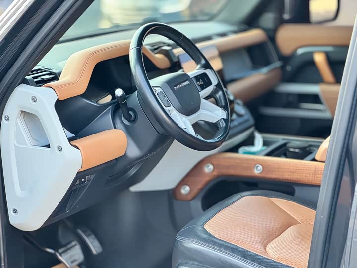 Фото 7 - Land Rover Defender