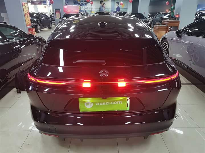 Фото 6 - Nio ET5T