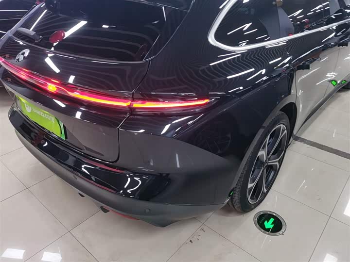 Фото 8 - Nio ET5T