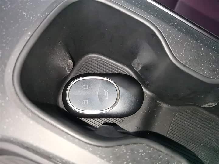 Фото 9 - Nio ET5T